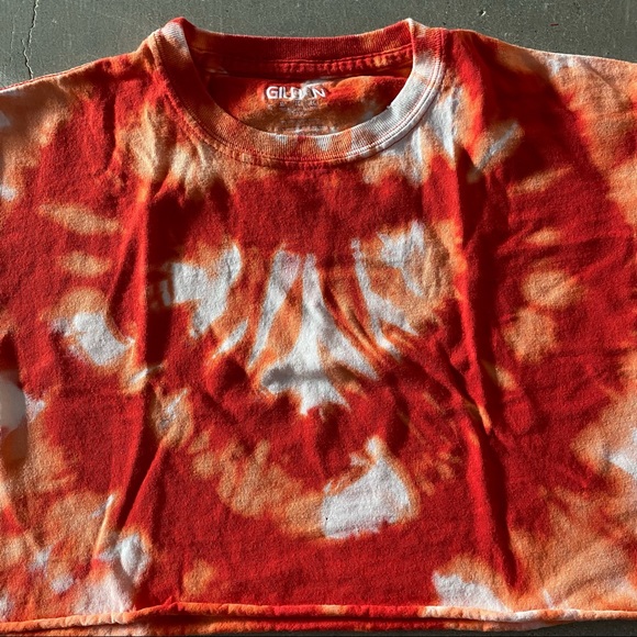 tie dye heart cropped tee - Picture 3 of 3